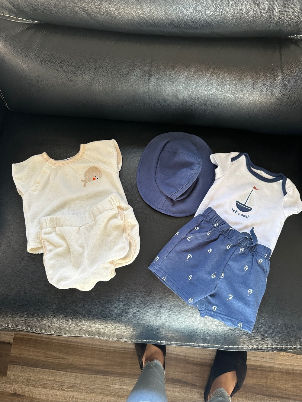 LOT - 2 Summer Baby Outfit Sets